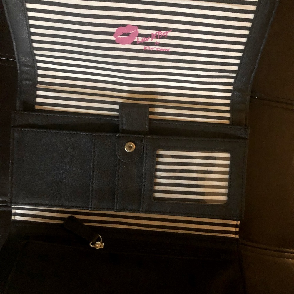 Adorable Betsey Johnson Clutch quilt velvet purse - Picture 5 of 8
